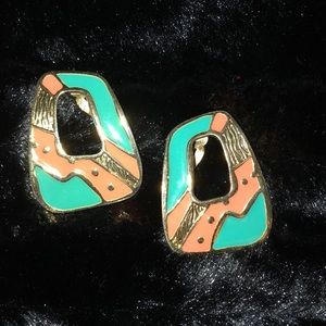 VINTAGE EARRINGS {Clip}